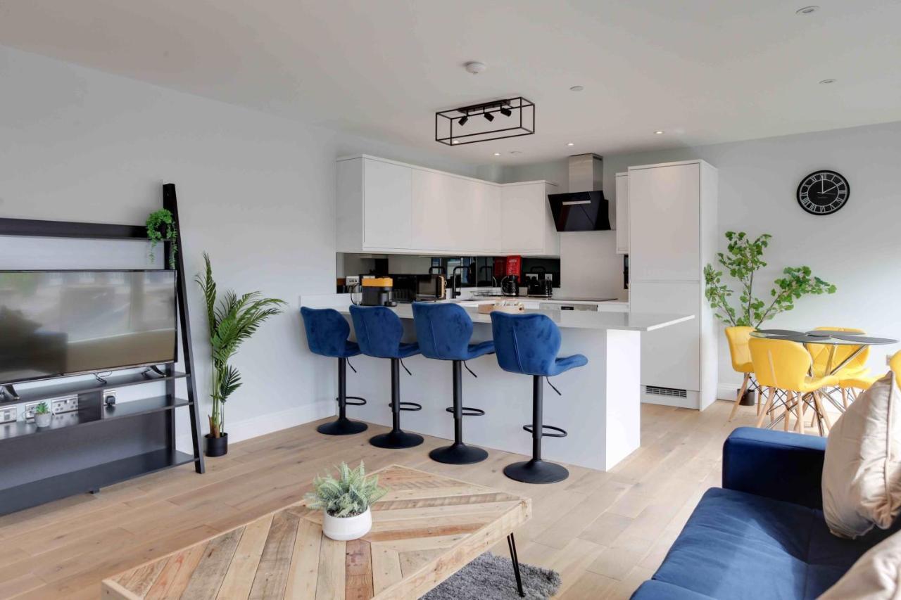 New London Life Executive Apartments Chelmsford Bagian luar foto